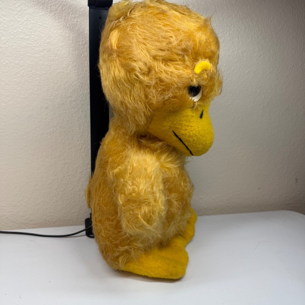 VINTAGE 1977 ANIMAL FAIR 18" FUZZY YELLOW BIRD ZONK STUFFED ANIMAL PLUSH TOY KID - Picture 4 of 9